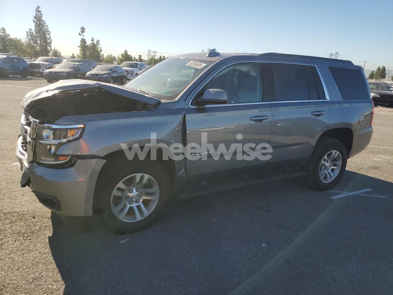 2020 CHEVROLET TAHOE K1500 LT (VIN 1GNSKBKC1LR152916) main photo