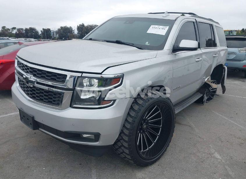 Photo 2 of 2020 Chevrolet Tahoe 4WD LT (VIN 1GNSKBKC1LR244611)