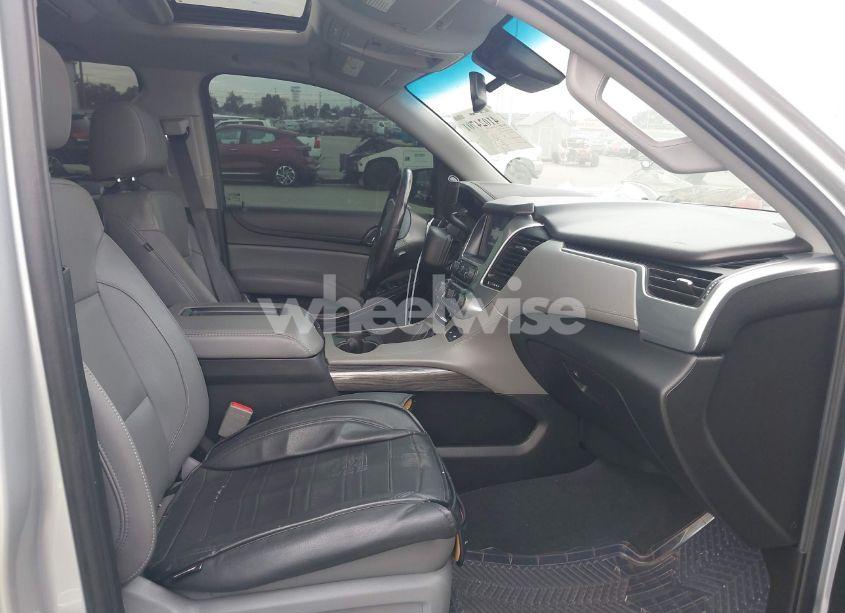 Photo 5 of 2020 Chevrolet Tahoe 4WD LT (VIN 1GNSKBKC1LR244611)