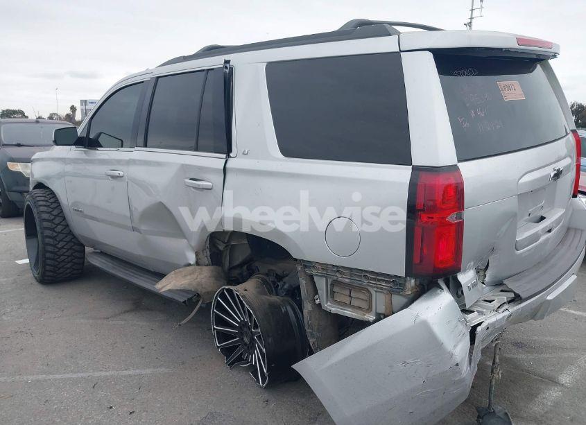 Photo 6 of 2020 Chevrolet Tahoe 4WD LT (VIN 1GNSKBKC1LR244611)