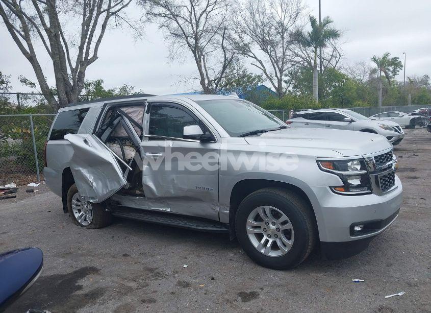 Photo 13 of 2020 Chevrolet Tahoe 4WD LT (VIN 1GNSKBKC1LR248416)