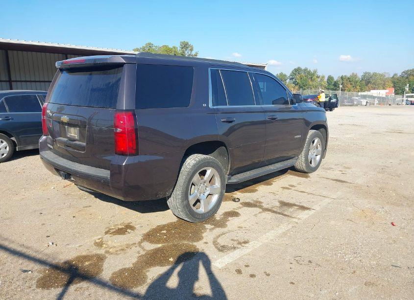 Photo 4 of 2015 Chevrolet Tahoe LT (VIN 1GNSKBKC2FR116902)