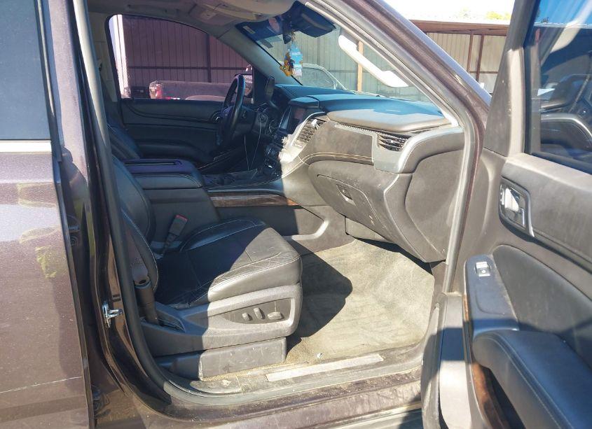 Photo 5 of 2015 Chevrolet Tahoe LT (VIN 1GNSKBKC2FR116902)