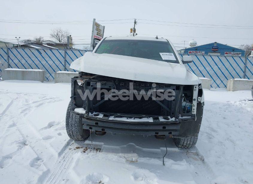 Photo 12 of 2015 Chevrolet Tahoe LT (VIN 1GNSKBKC2FR216580)