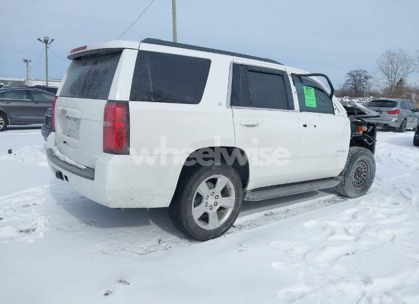 Photo 4 of 2015 Chevrolet Tahoe LT (VIN 1GNSKBKC2FR216580)