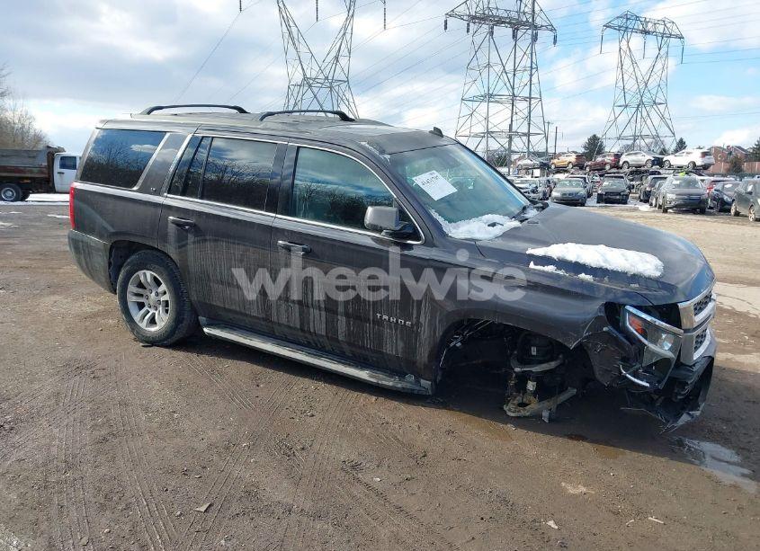 2015 Chevrolet Tahoe LT (VIN 1GNSKBKC2FR255668) main photo