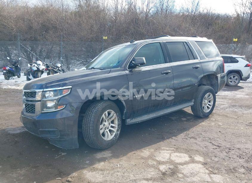 Photo 2 of 2015 Chevrolet Tahoe LT (VIN 1GNSKBKC2FR255668)