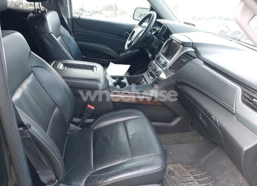 Photo 5 of 2015 Chevrolet Tahoe LT (VIN 1GNSKBKC2FR255668)