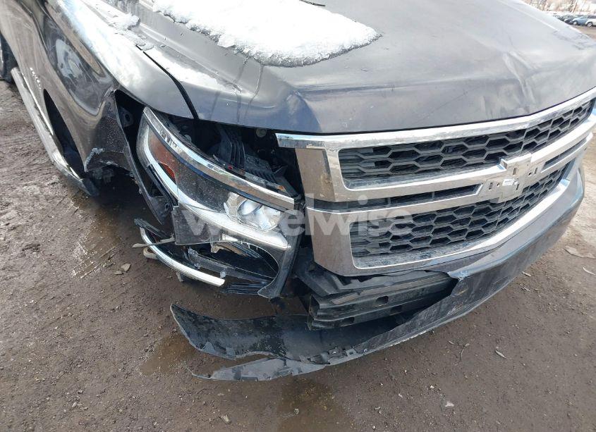 Photo 6 of 2015 Chevrolet Tahoe LT (VIN 1GNSKBKC2FR255668)