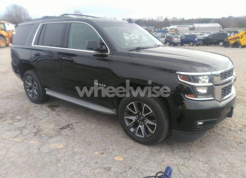 2015 Chevrolet Tahoe LT (VIN 1GNSKBKC2FR590638) main photo