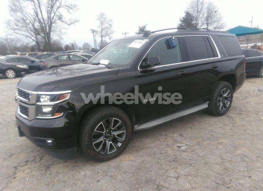 Photo 2 of 2015 Chevrolet Tahoe LT (VIN 1GNSKBKC2FR590638)