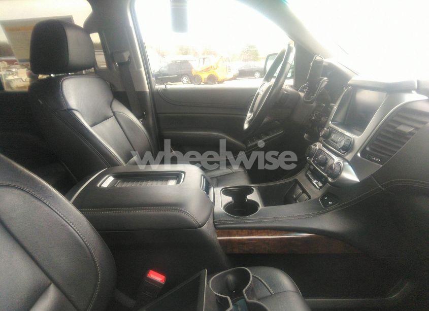 Photo 5 of 2015 Chevrolet Tahoe LT (VIN 1GNSKBKC2FR590638)