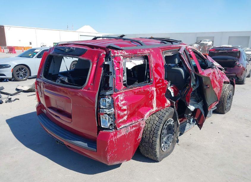Photo 4 of 2015 Chevrolet Tahoe LT (VIN 1GNSKBKC2FR684499)