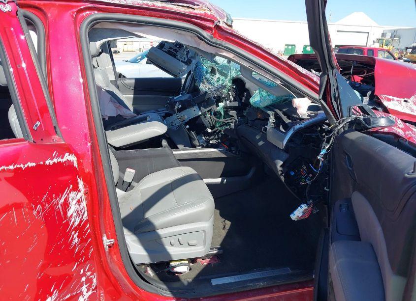 Photo 5 of 2015 Chevrolet Tahoe LT (VIN 1GNSKBKC2FR684499)