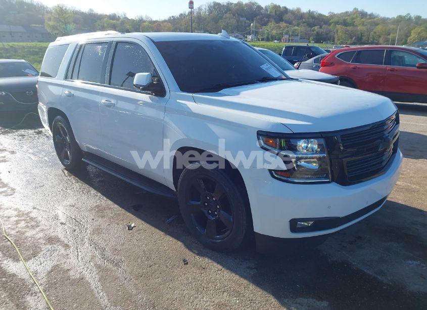 2015 Chevrolet Tahoe LT (VIN 1GNSKBKC2FR714357) main photo