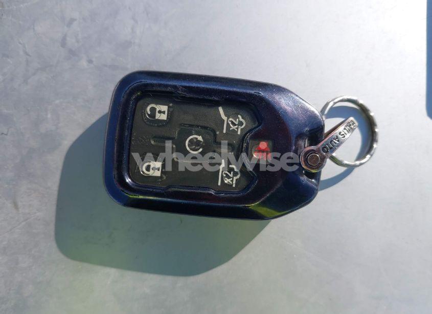 Photo 11 of 2015 Chevrolet Tahoe LT (VIN 1GNSKBKC2FR714357)