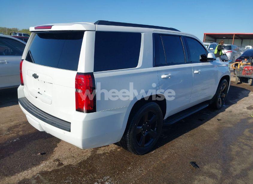 Photo 4 of 2015 Chevrolet Tahoe LT (VIN 1GNSKBKC2FR714357)