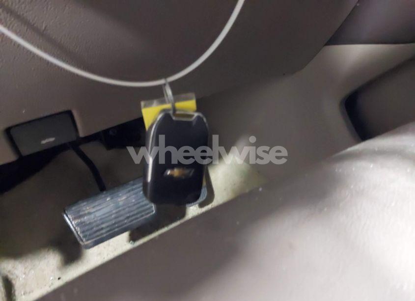 Photo 11 of 2016 Chevrolet Tahoe LT (VIN 1GNSKBKC2GR213809)