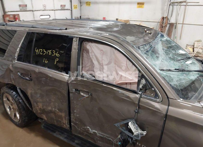 Photo 6 of 2016 Chevrolet Tahoe LT (VIN 1GNSKBKC2GR213809)