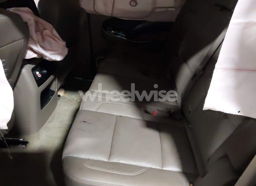 Photo 8 of 2016 Chevrolet Tahoe LT (VIN 1GNSKBKC2GR213809)