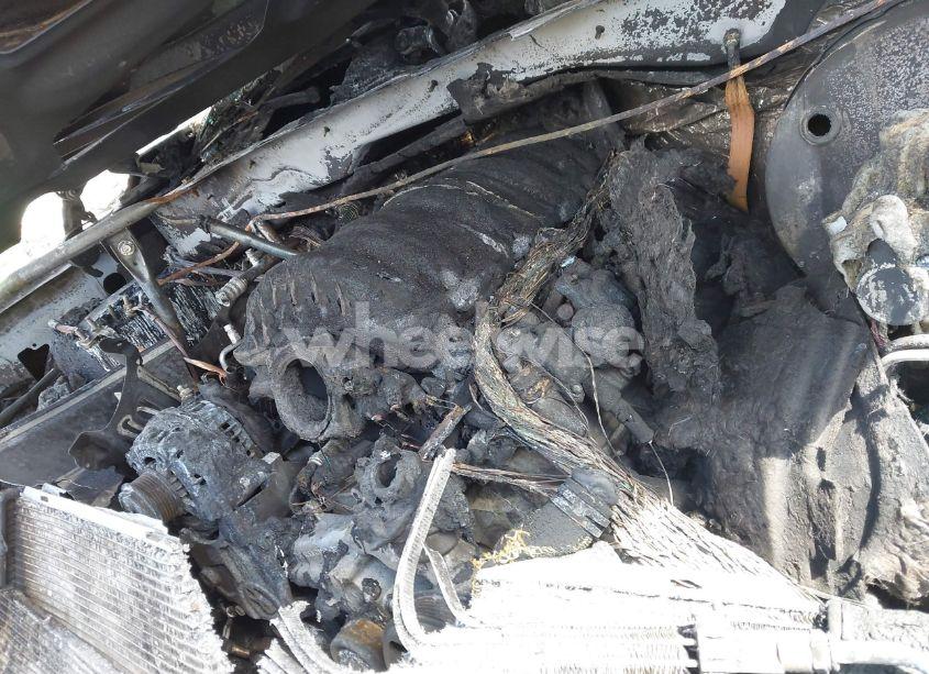 Photo 10 of 2016 Chevrolet Tahoe LT (VIN 1GNSKBKC2GR330953)