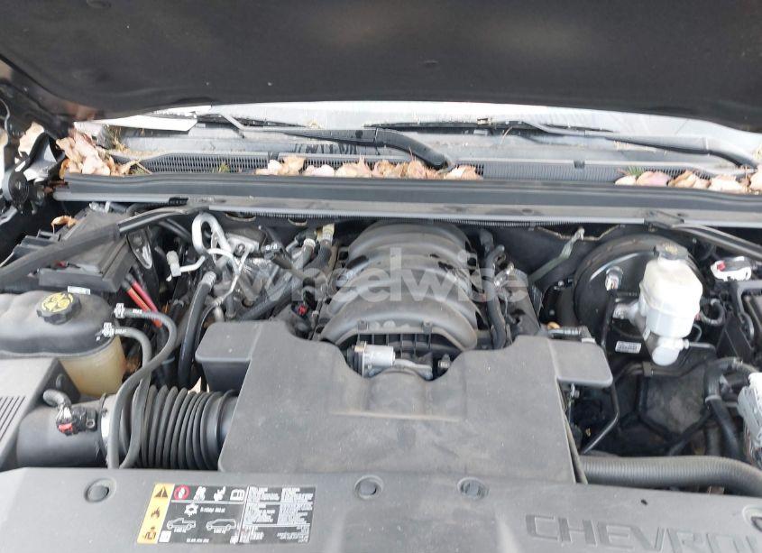 Photo 10 of 2019 Chevrolet Tahoe LT (VIN 1GNSKBKC2KR171442)