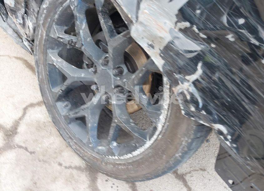 Photo 11 of 2019 Chevrolet Tahoe LT (VIN 1GNSKBKC2KR171442)