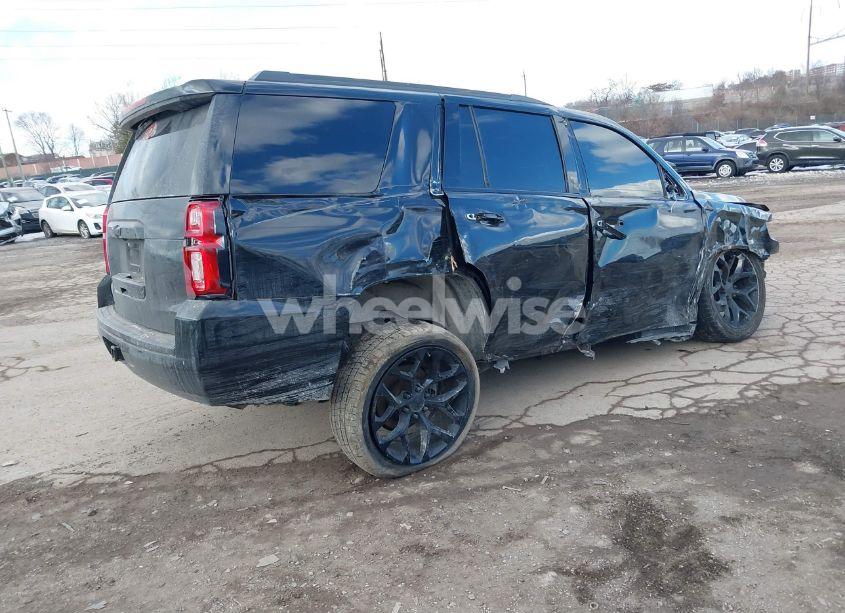 Photo 4 of 2019 Chevrolet Tahoe LT (VIN 1GNSKBKC2KR171442)