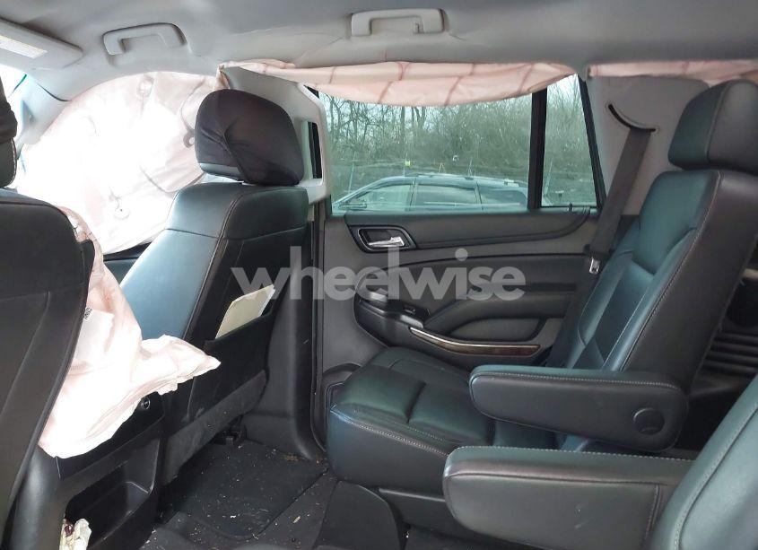 Photo 8 of 2019 Chevrolet Tahoe LT (VIN 1GNSKBKC2KR171442)