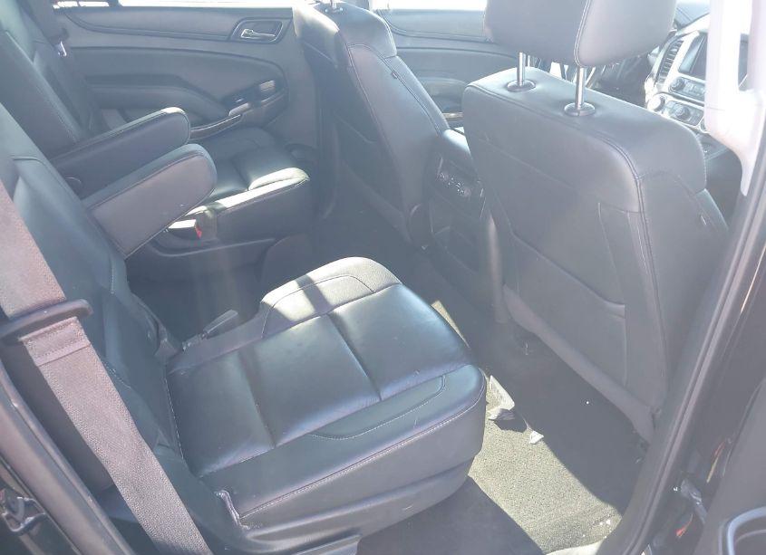 Photo 8 of 2016 Chevrolet Tahoe LT (VIN 1GNSKBKC3GR464287)