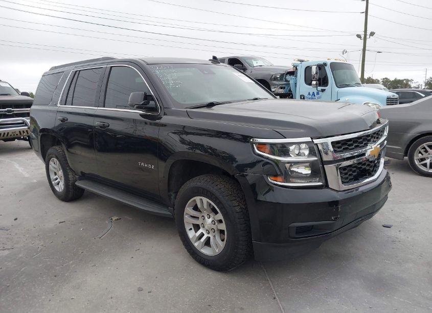 2017 Chevrolet Tahoe LT (VIN 1GNSKBKC3HR173323) main photo