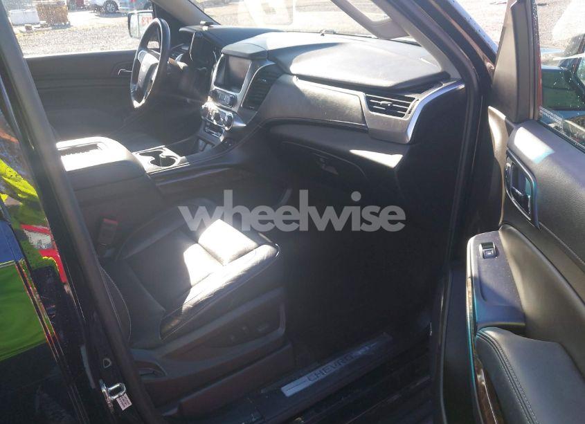 Photo 5 of 2017 Chevrolet Tahoe LT (VIN 1GNSKBKC3HR227560)