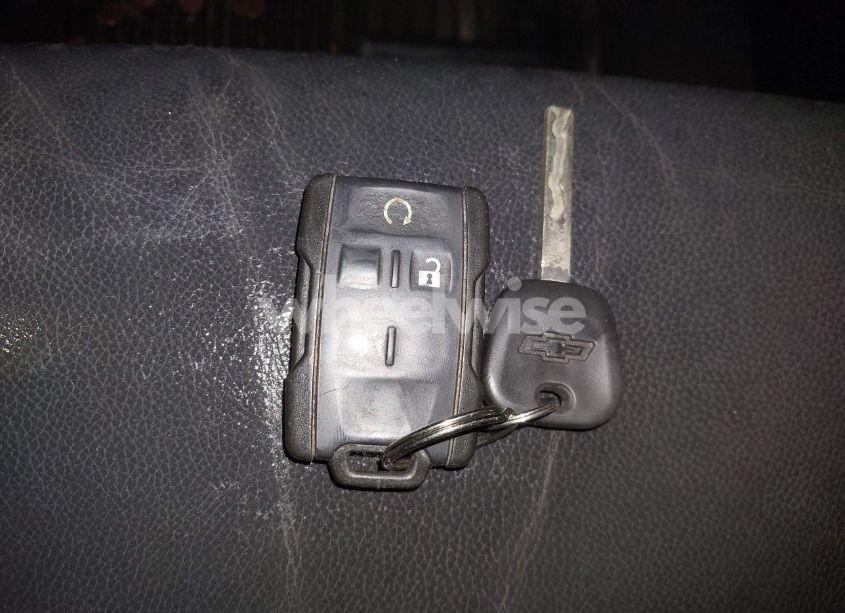 Photo 11 of 2018 Chevrolet Tahoe LT (VIN 1GNSKBKC3JR335652)