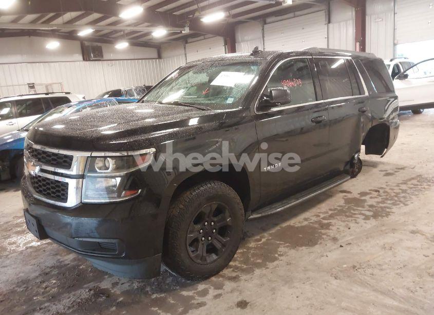 Photo 2 of 2018 Chevrolet Tahoe LT (VIN 1GNSKBKC3JR335652)
