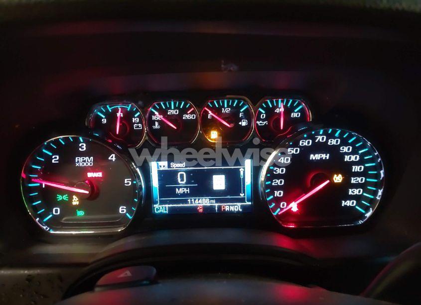 Photo 7 of 2018 Chevrolet Tahoe LT (VIN 1GNSKBKC3JR335652)