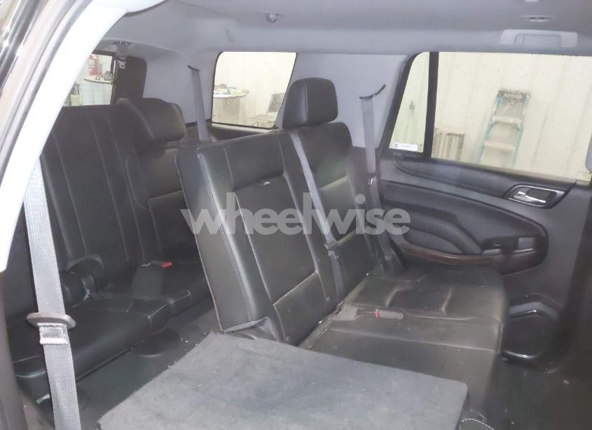 Photo 8 of 2018 Chevrolet Tahoe LT (VIN 1GNSKBKC3JR335652)