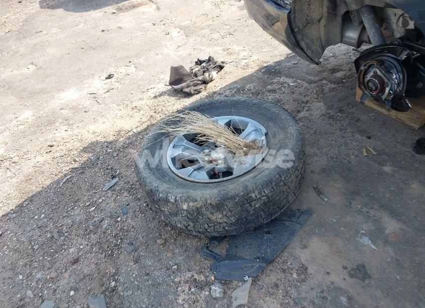 Photo 11 of 2019 Chevrolet Tahoe LT (VIN 1GNSKBKC3KR169098)