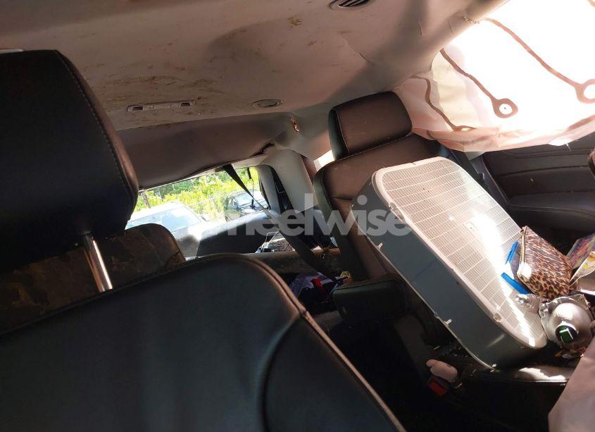 Photo 8 of 2019 Chevrolet Tahoe LT (VIN 1GNSKBKC3KR169098)