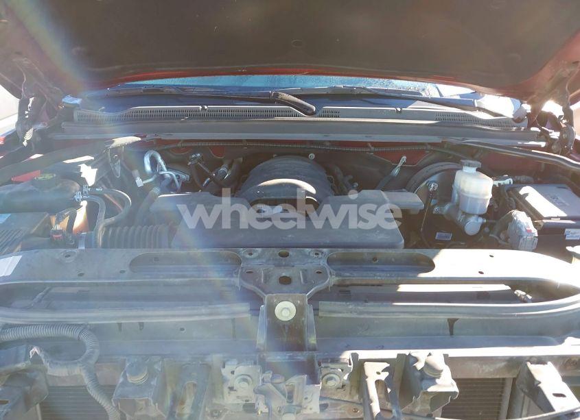 Photo 10 of 2019 Chevrolet Tahoe LT (VIN 1GNSKBKC3KR377093)