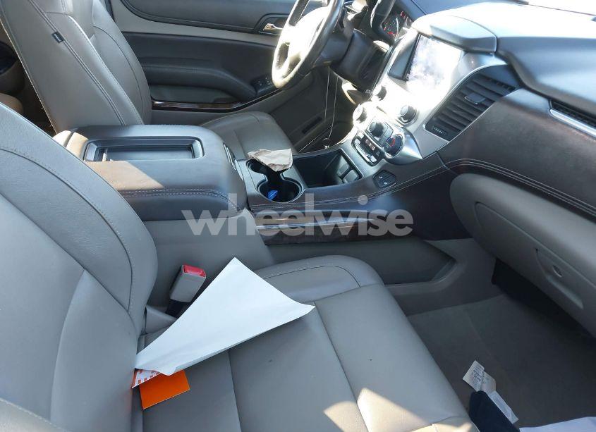 Photo 5 of 2019 Chevrolet Tahoe LT (VIN 1GNSKBKC3KR377093)