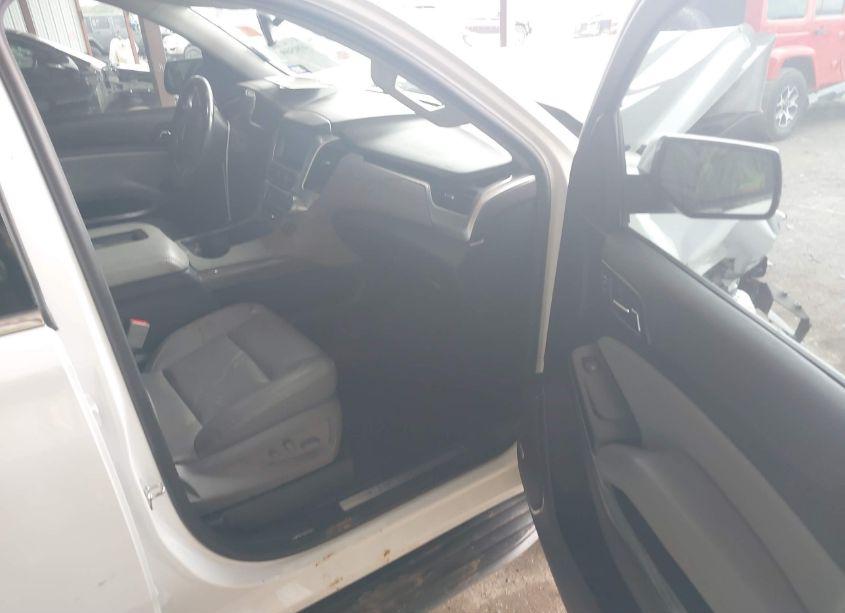 Photo 5 of 2020 Chevrolet Tahoe 4WD LT (VIN 1GNSKBKC3LR118685)