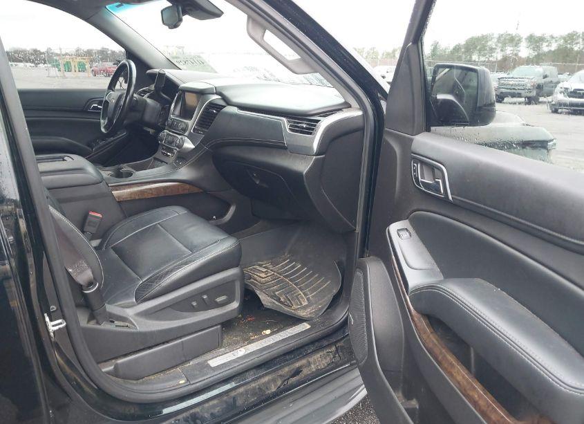 Photo 5 of 2015 Chevrolet Tahoe LT (VIN 1GNSKBKC4FR200316)