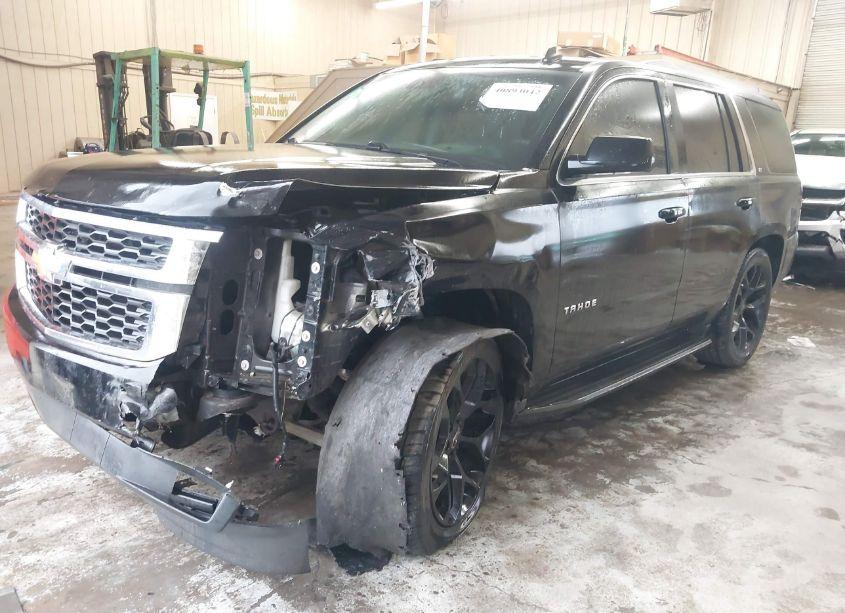 Photo 2 of 2015 Chevrolet Tahoe LT (VIN 1GNSKBKC4FR215317)