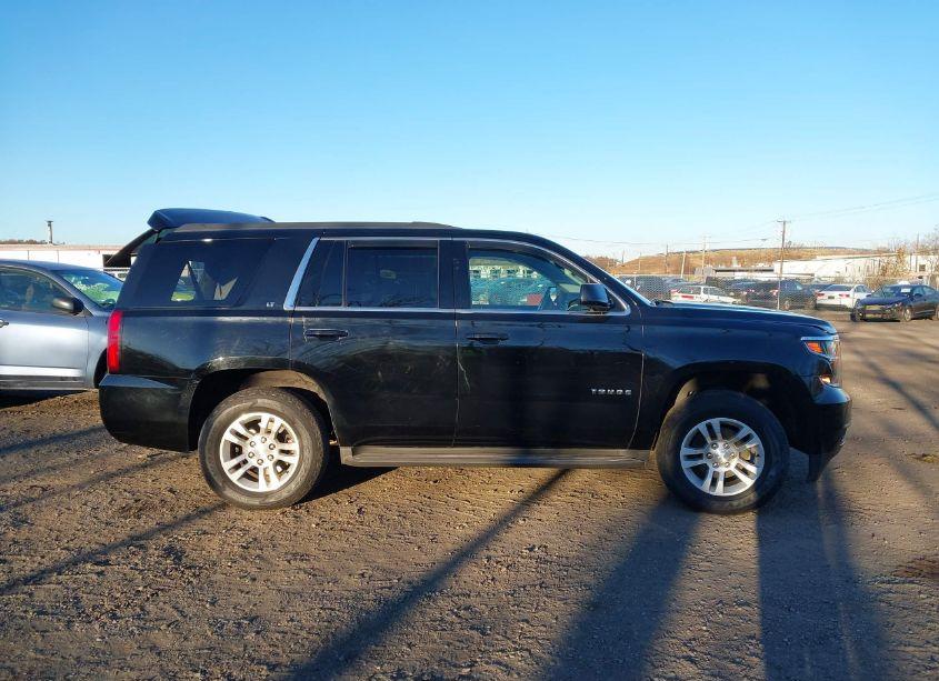 Photo 12 of 2015 Chevrolet Tahoe LT (VIN 1GNSKBKC4FR228570)