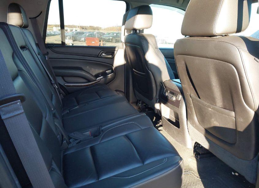 Photo 8 of 2015 Chevrolet Tahoe LT (VIN 1GNSKBKC4FR228570)