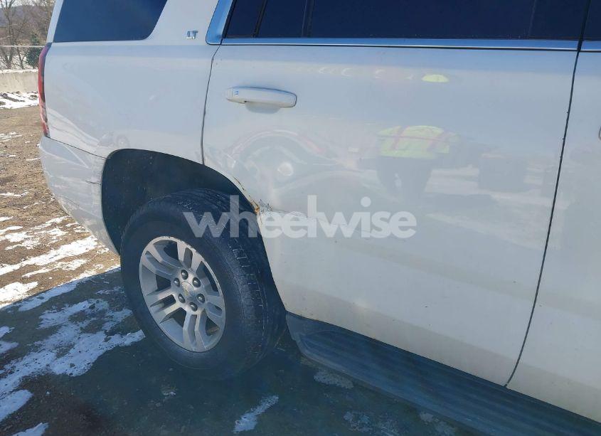 Photo 6 of 2015 Chevrolet Tahoe LT (VIN 1GNSKBKC4FR664075)