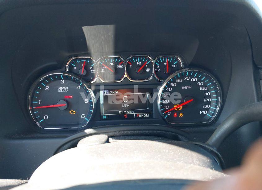 Photo 7 of 2015 Chevrolet Tahoe LT (VIN 1GNSKBKC4FR664075)