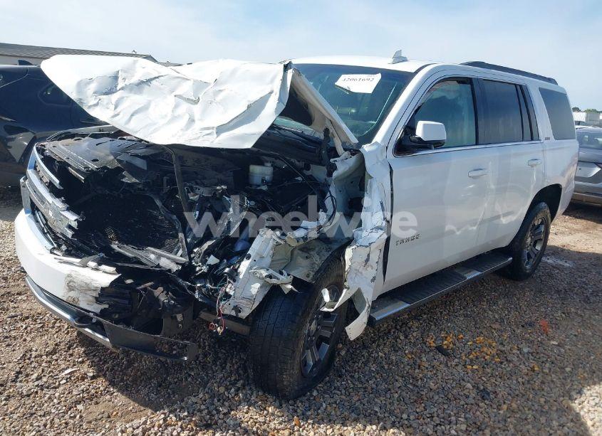 Photo 2 of 2016 Chevrolet Tahoe LT (VIN 1GNSKBKC4GR196706)