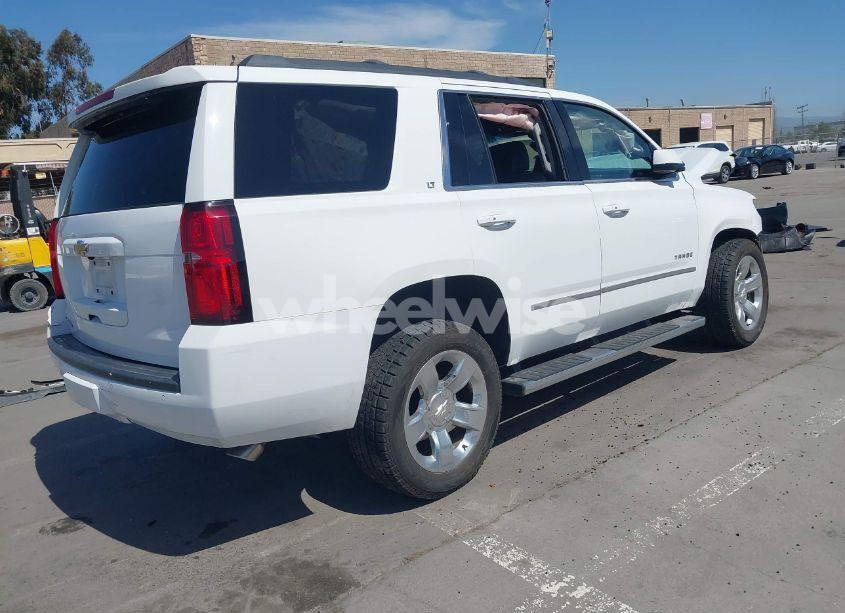 Photo 4 of 2017 Chevrolet Tahoe LT (VIN 1GNSKBKC4HR177090)