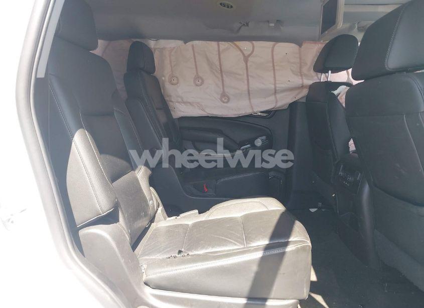 Photo 8 of 2017 Chevrolet Tahoe LT (VIN 1GNSKBKC4HR177090)